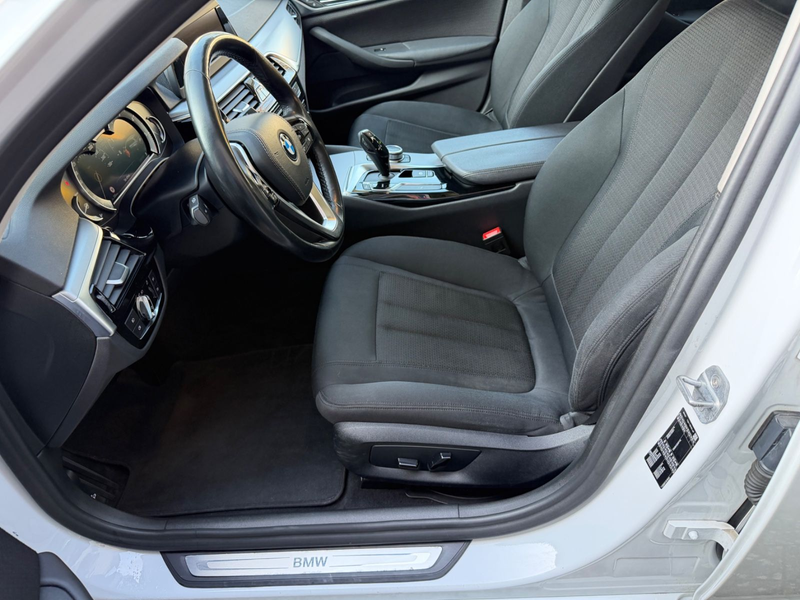 BMW 520 5 Touring /// 1 Hand /// — photo 12