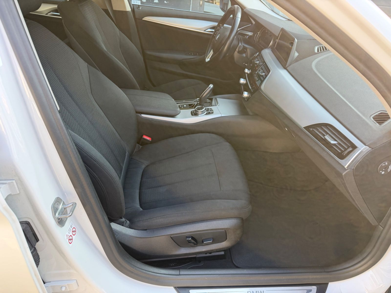 BMW 520 5 Touring /// 1 Hand /// — photo 13