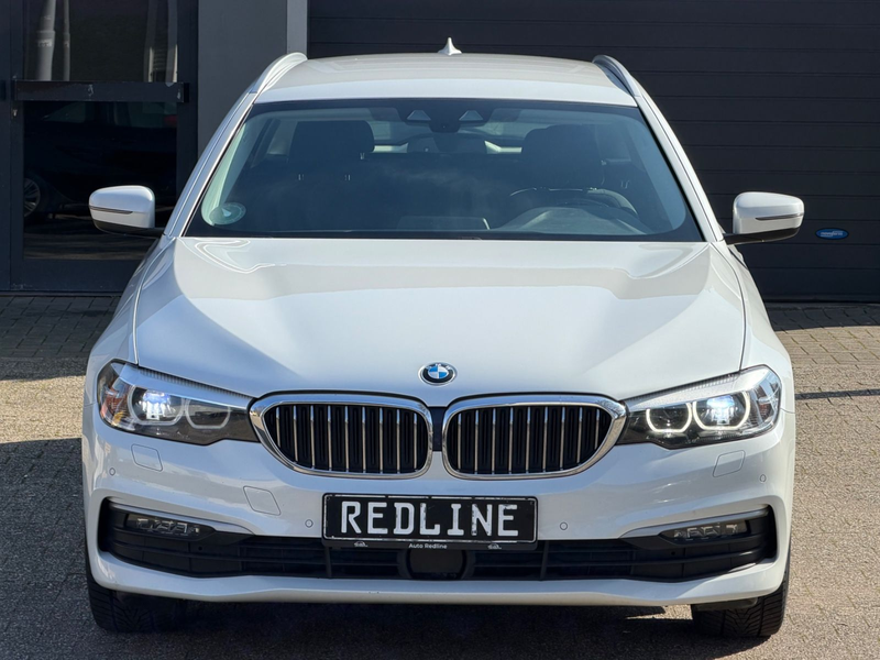 BMW 520 5 Touring /// 1 Hand /// — photo 3