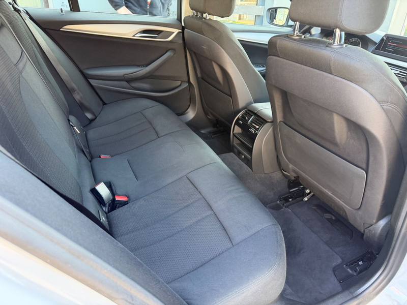 BMW 520 5 Touring /// 1 Hand /// — photo 14