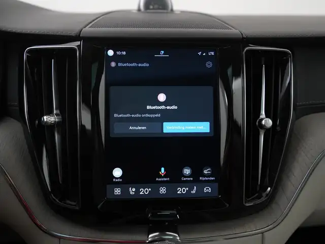 Volvo XC60 view 14