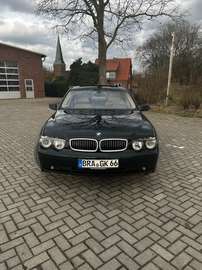 735i