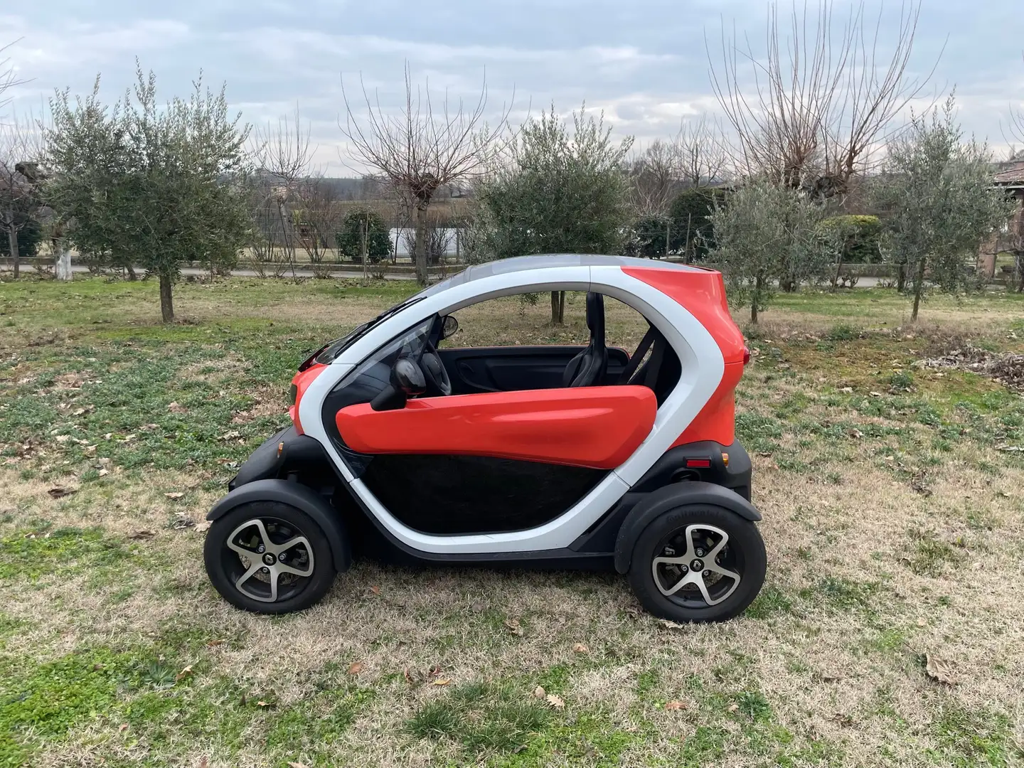 Renault Twizy Intens BATTERIE PROPRIETÀ Full Optional 80 Red - 1