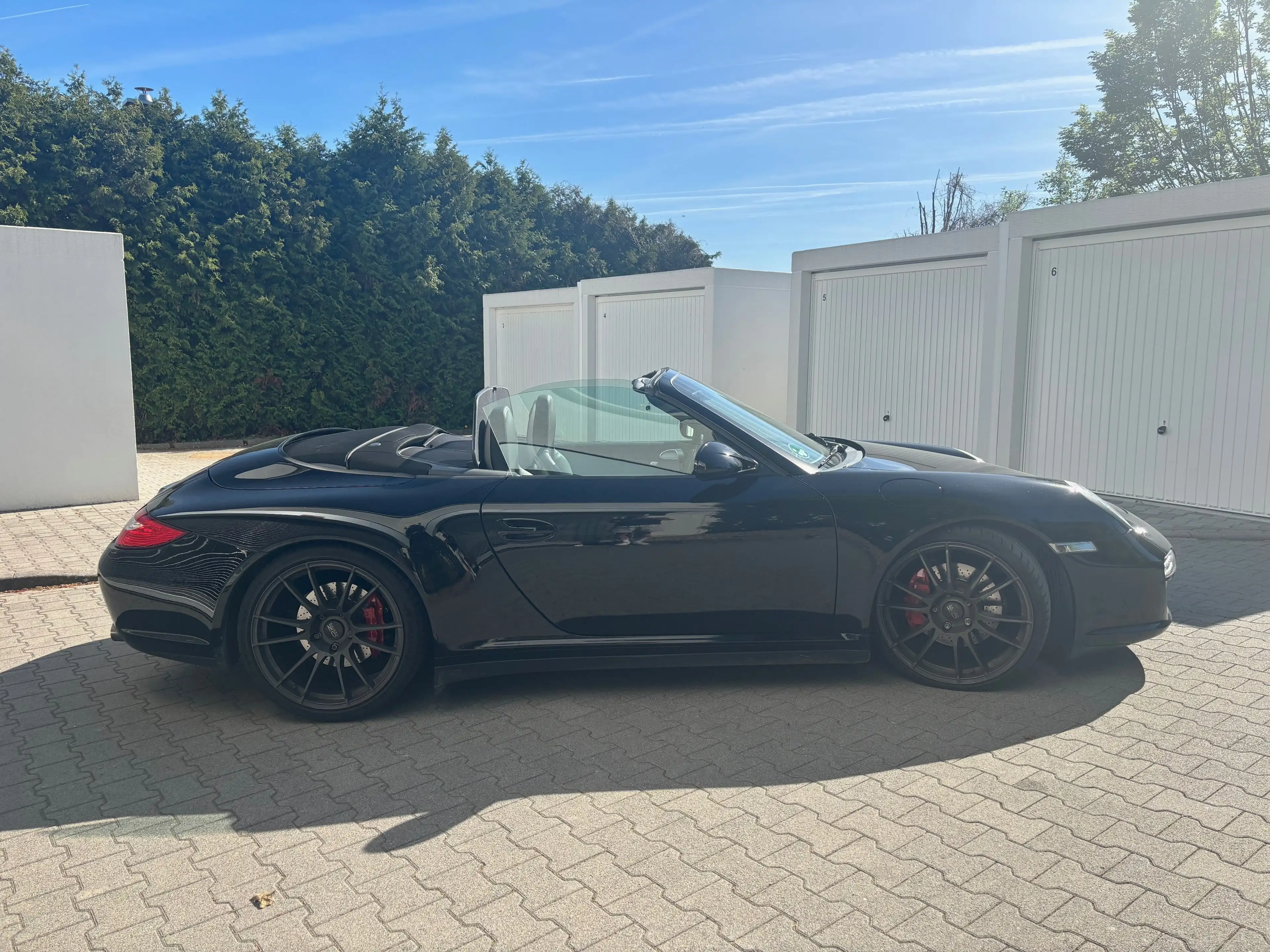 Porsche 997 Carrera 4 S Cabrio el. Sitze Memo SHZ Navi 20' — photo 3