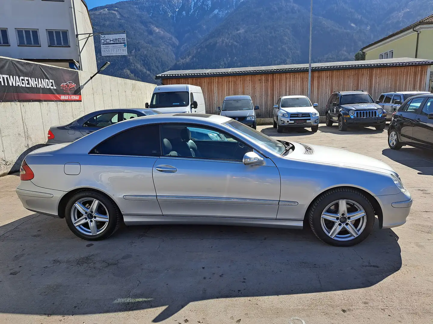 Mercedes-Benz CLK 270 CLK 270 CDI (209.316) Argintiu - 2