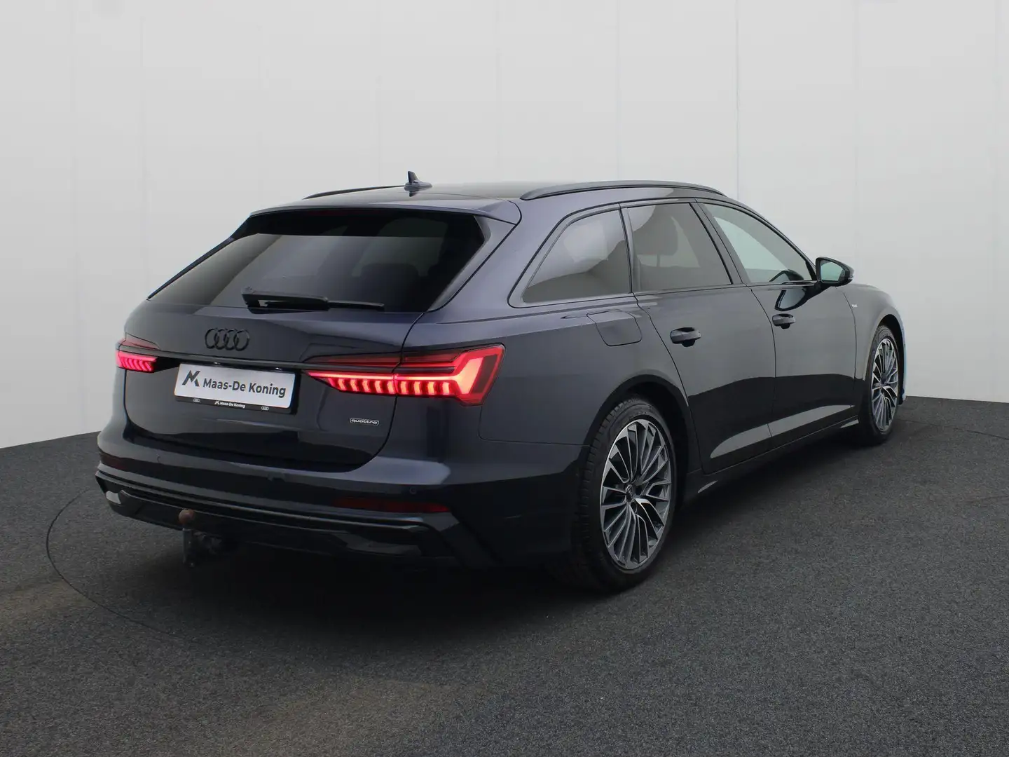 Audi A6 Avant 55 TFSIe 367PK quattro S Line · Camera  · Ap Blau - 2
