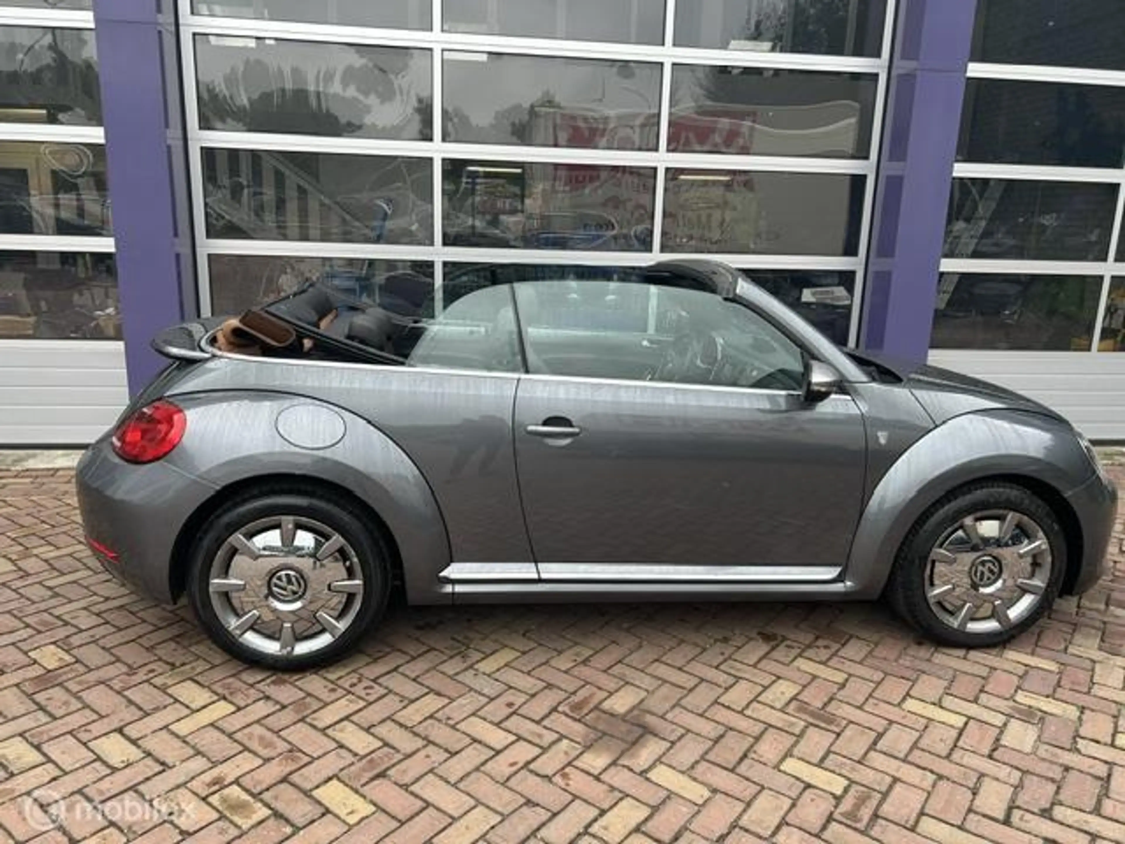 Volkswagen Beetle Cabriolet 1.2 KARMANN * AIRCO * NAVIGATIE — photo 3