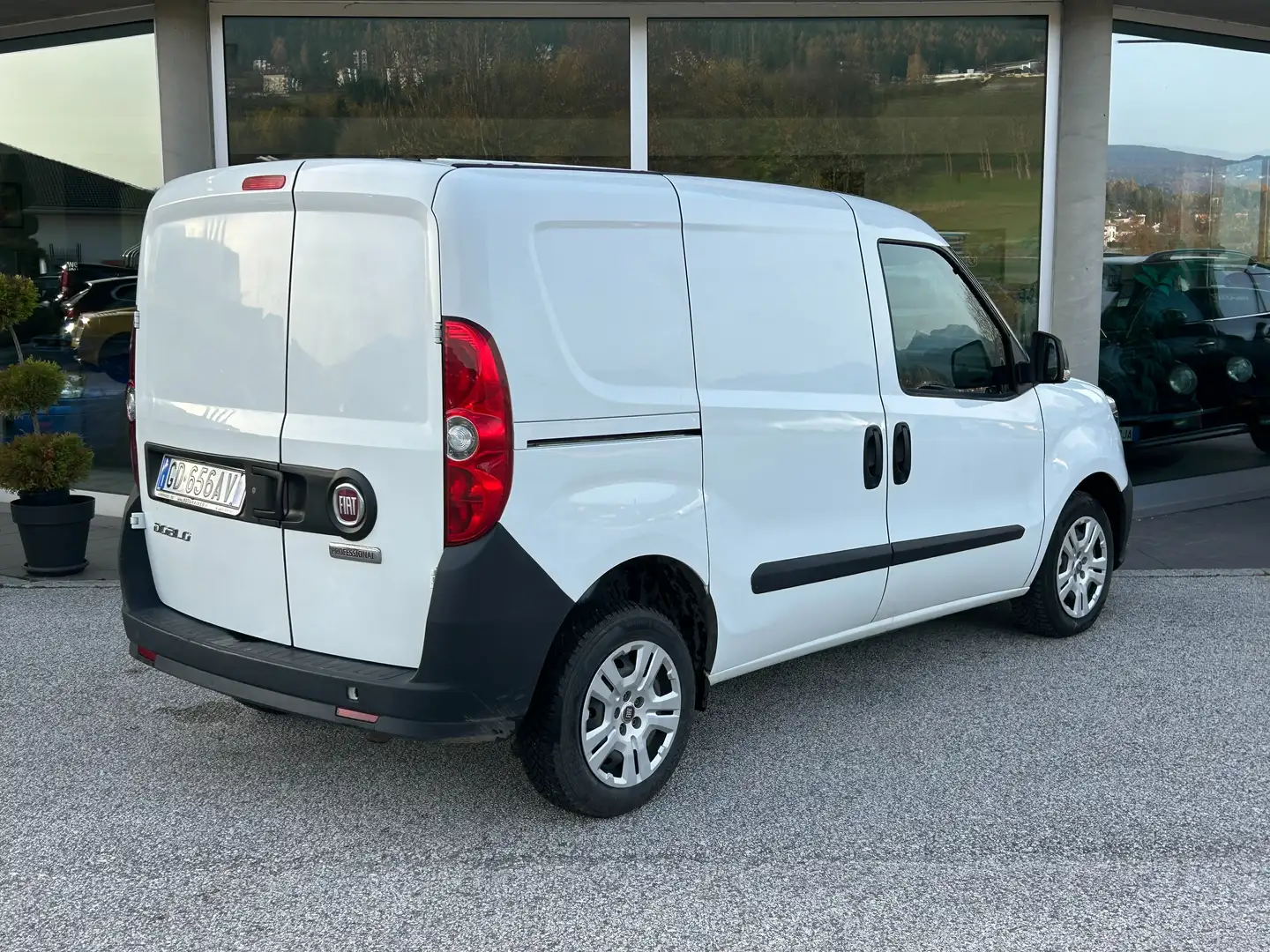 Fiat Doblo 1.6 mjt 105CV 3 POSTI "AUTOCARRO" Blanc - 2