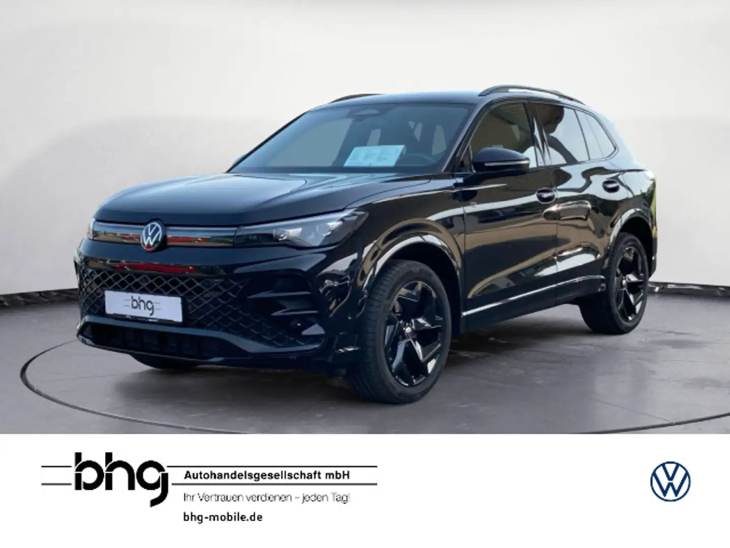 Volkswagen Tiguan 2.0 TDI R-Line DSG 4Motion AHK HUD PANO Schwarz - 1