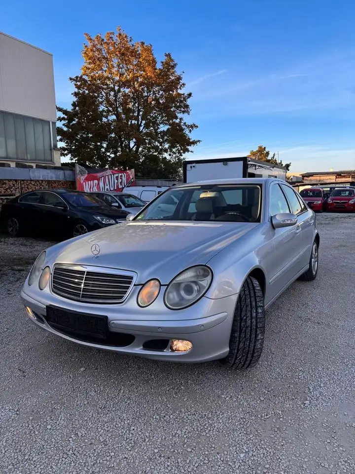 Mercedes-Benz E 280