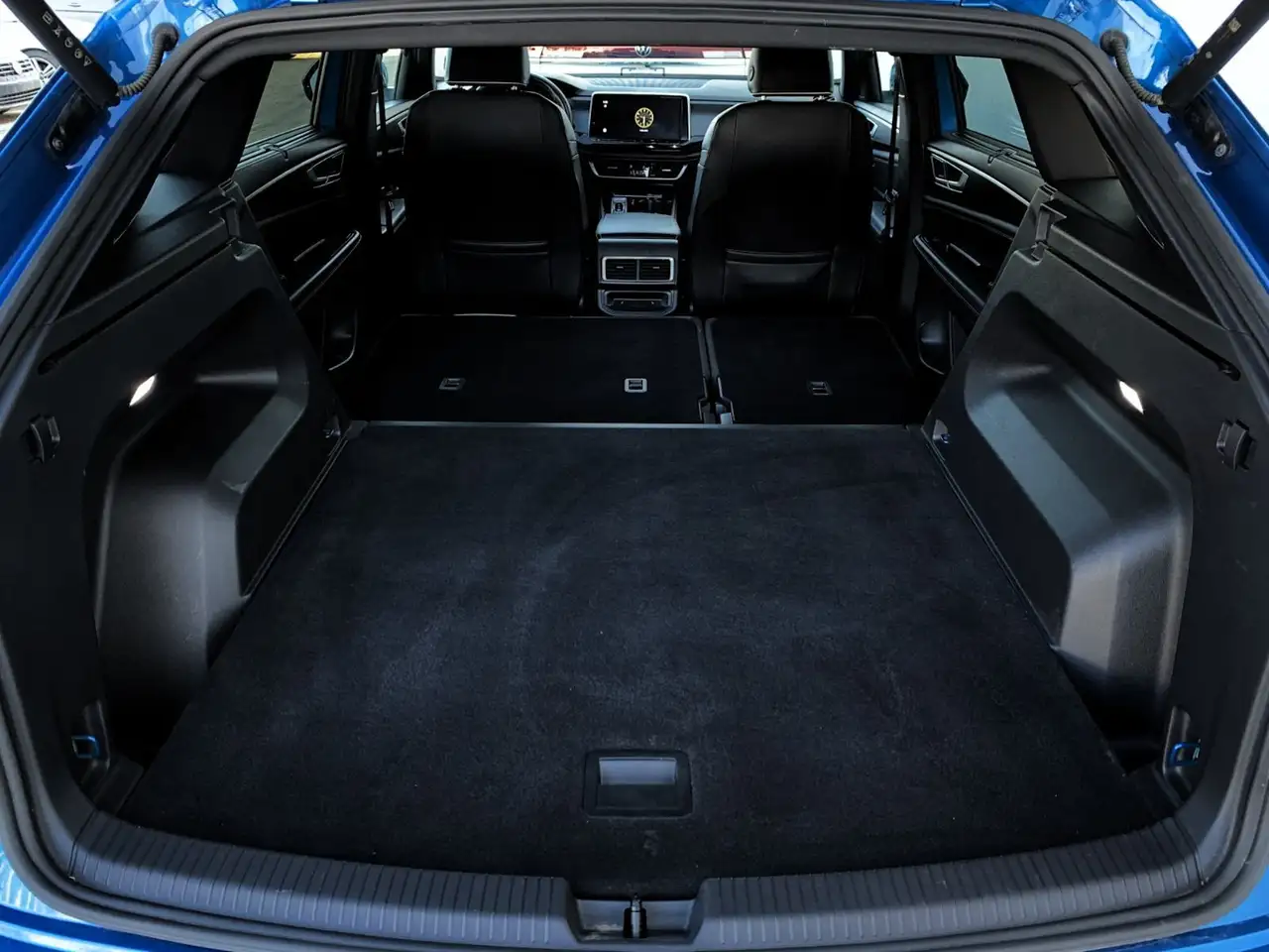 Volkswagen Atlas снимка Volkswagen Atlas