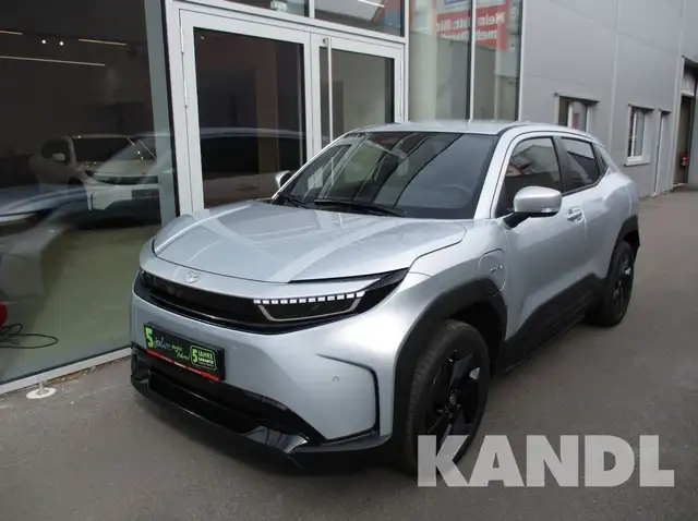 Toyota Urban Cruiser Elektro 61kWh Teamplayer Aut.