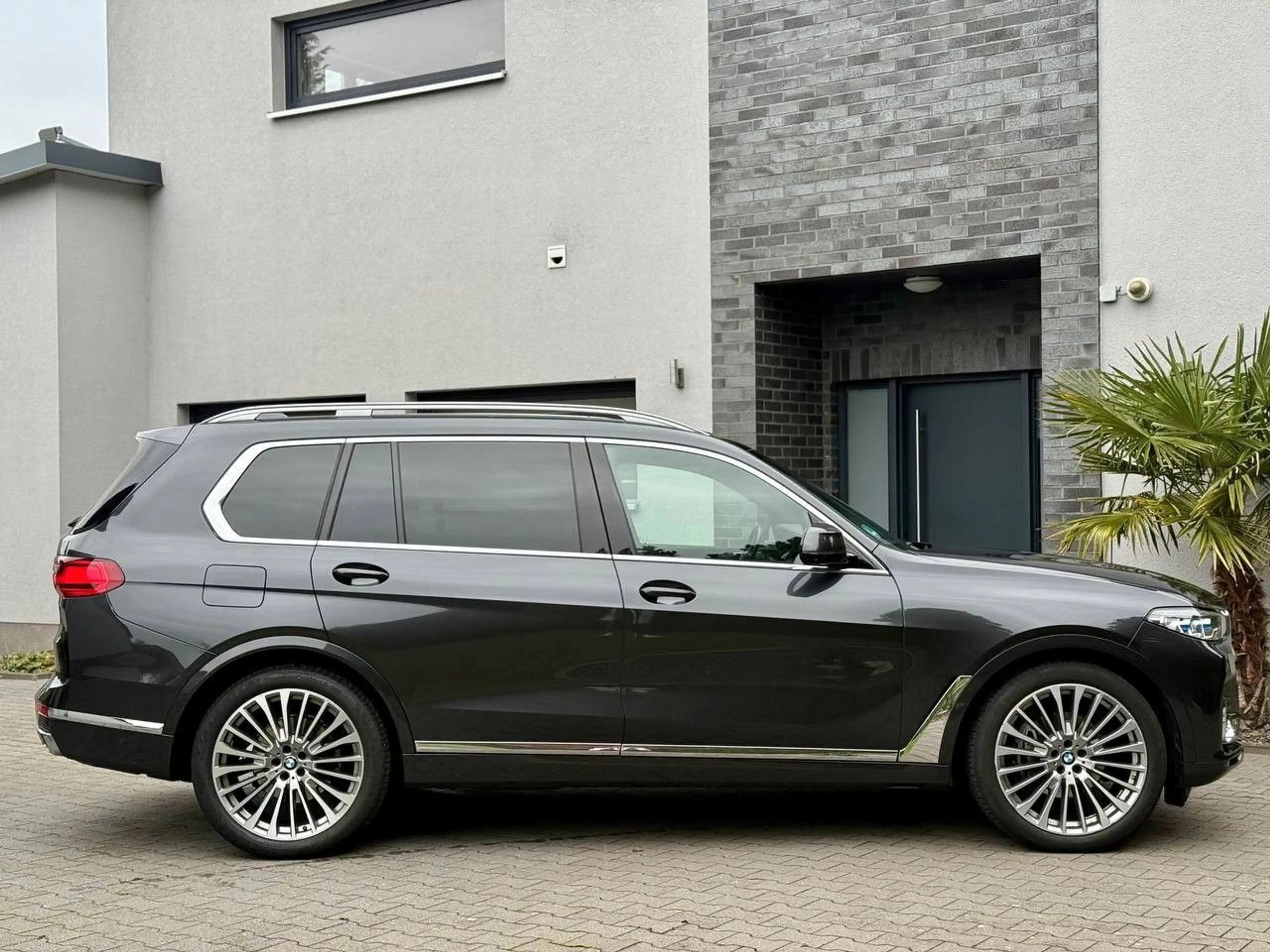 BMW X7 Exklusiv Design Pure Excellence 6-Sitz — photo 3