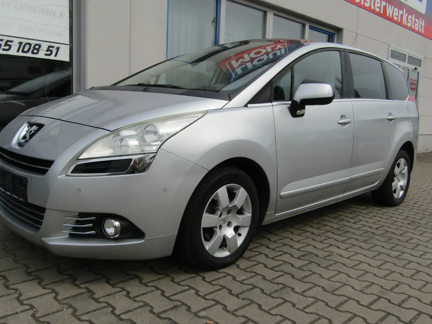 Peugeot 5008 Business-Line, 8 Fach Ber., TÜV/AU neu, ZR neu Grau - 1