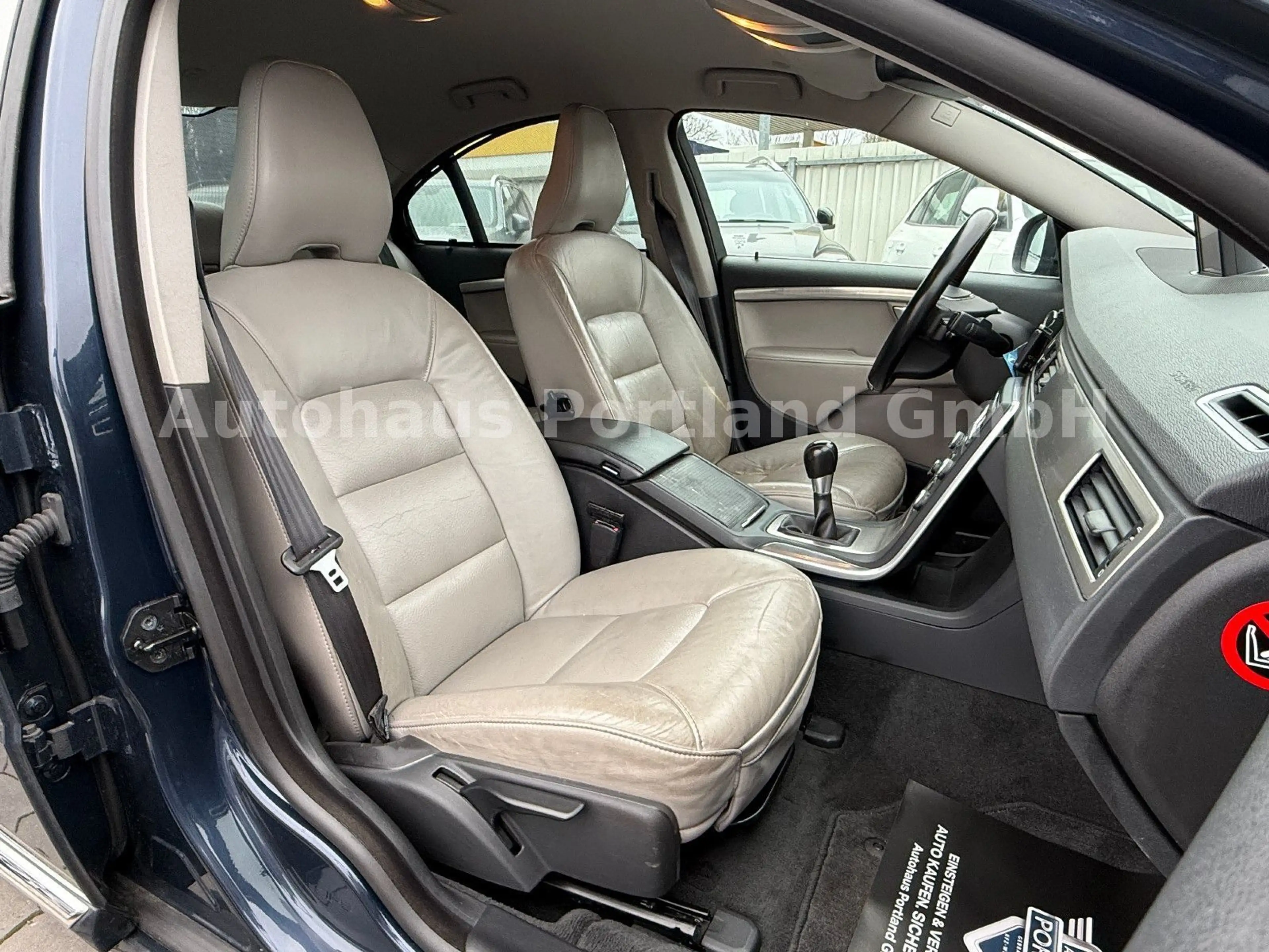 Volvo S80 1.6 D Drive Momentum/Tempo/SHZ/Multi/HU NEU — photo 14