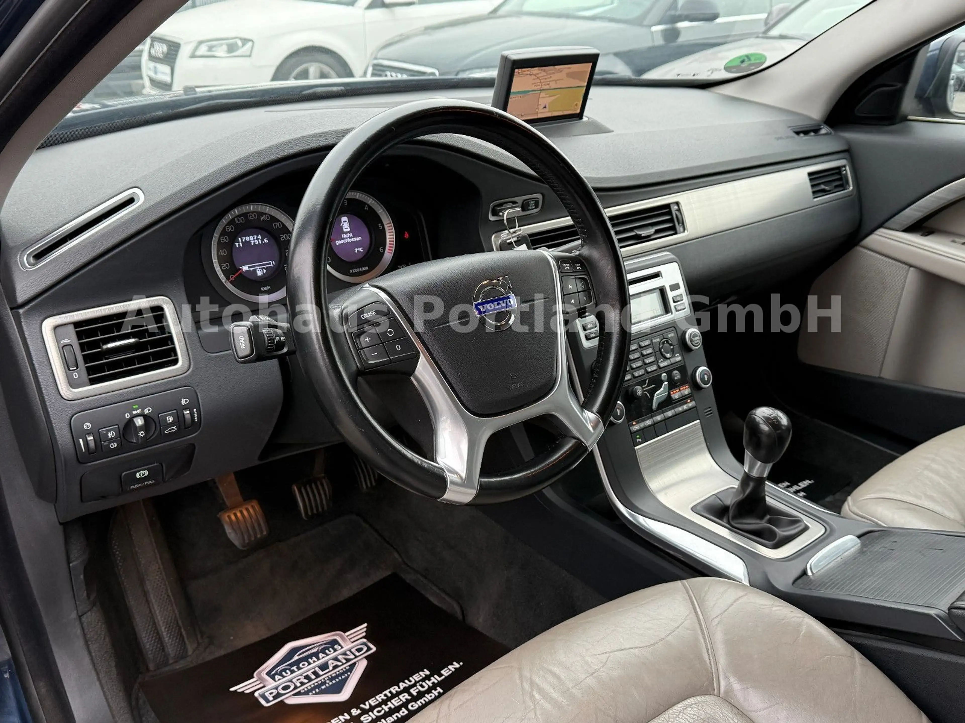Volvo S80 1.6 D Drive Momentum/Tempo/SHZ/Multi/HU NEU — photo 8