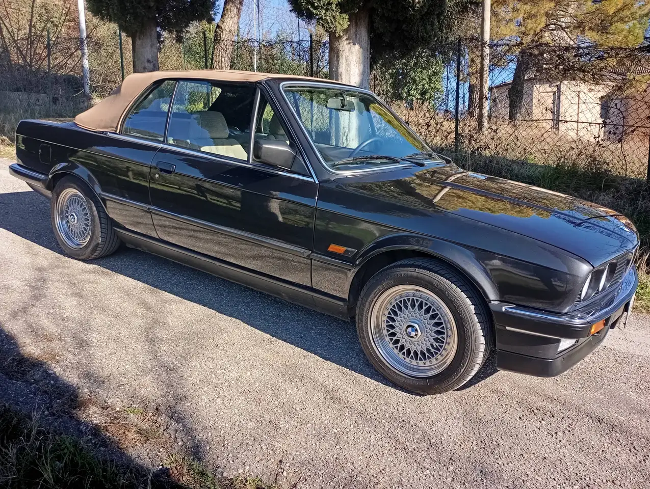 BMW 320i Cabrio, foto 2