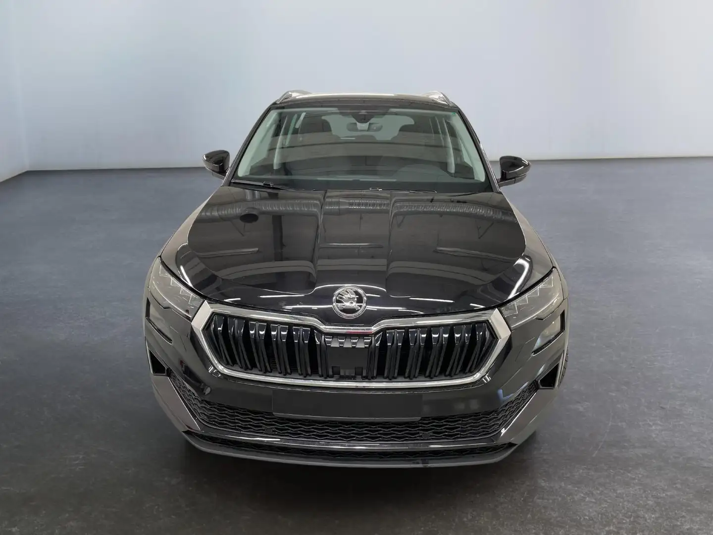 Skoda Karoq Selection 1.5 TSI 150PS/110kW DSG 2026 | +Trave... Grau - 2