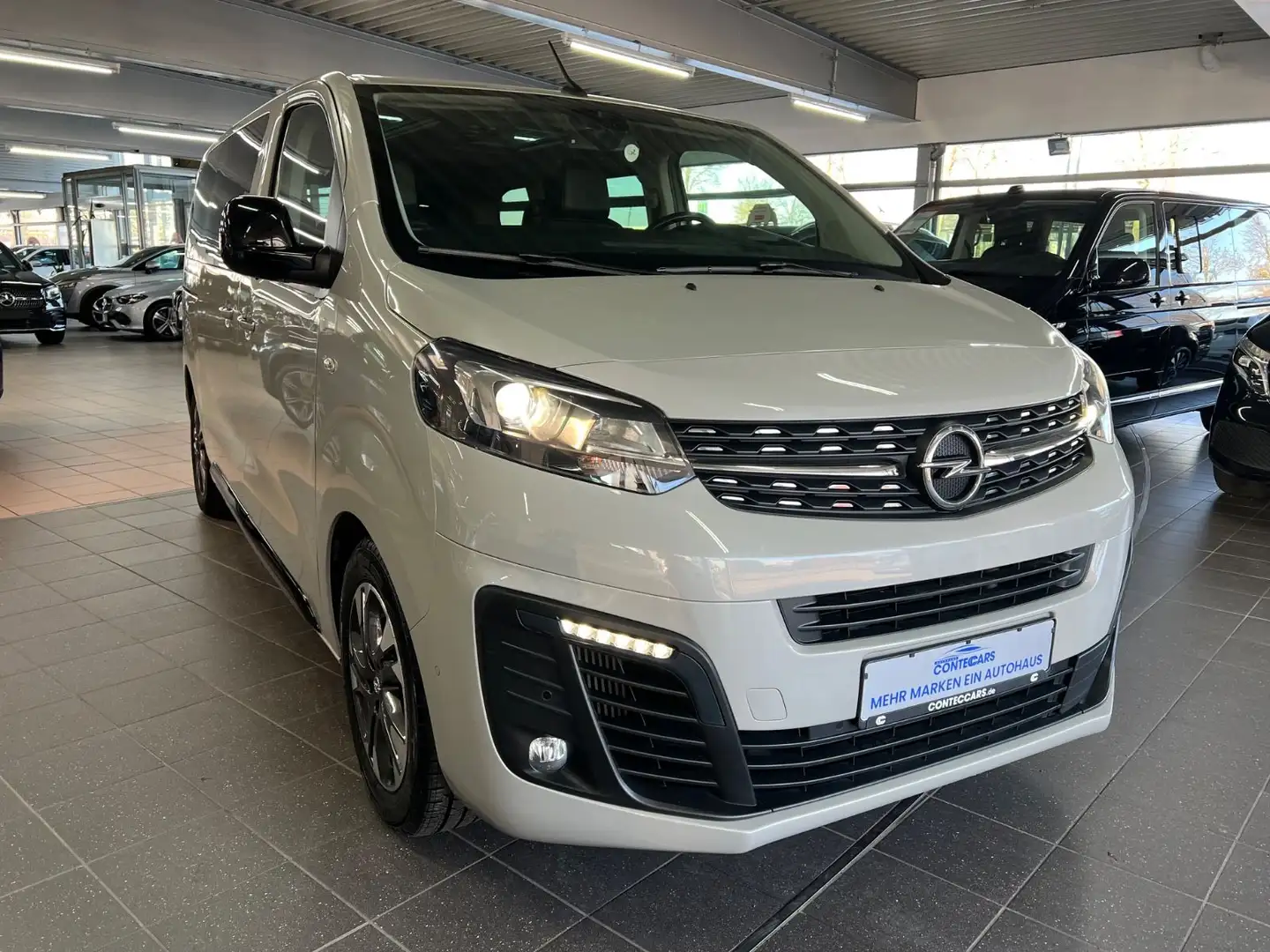 Opel Zafira Life Tourer M L2 AHK+Pano+Leder+ACC+Stand Grau - 2