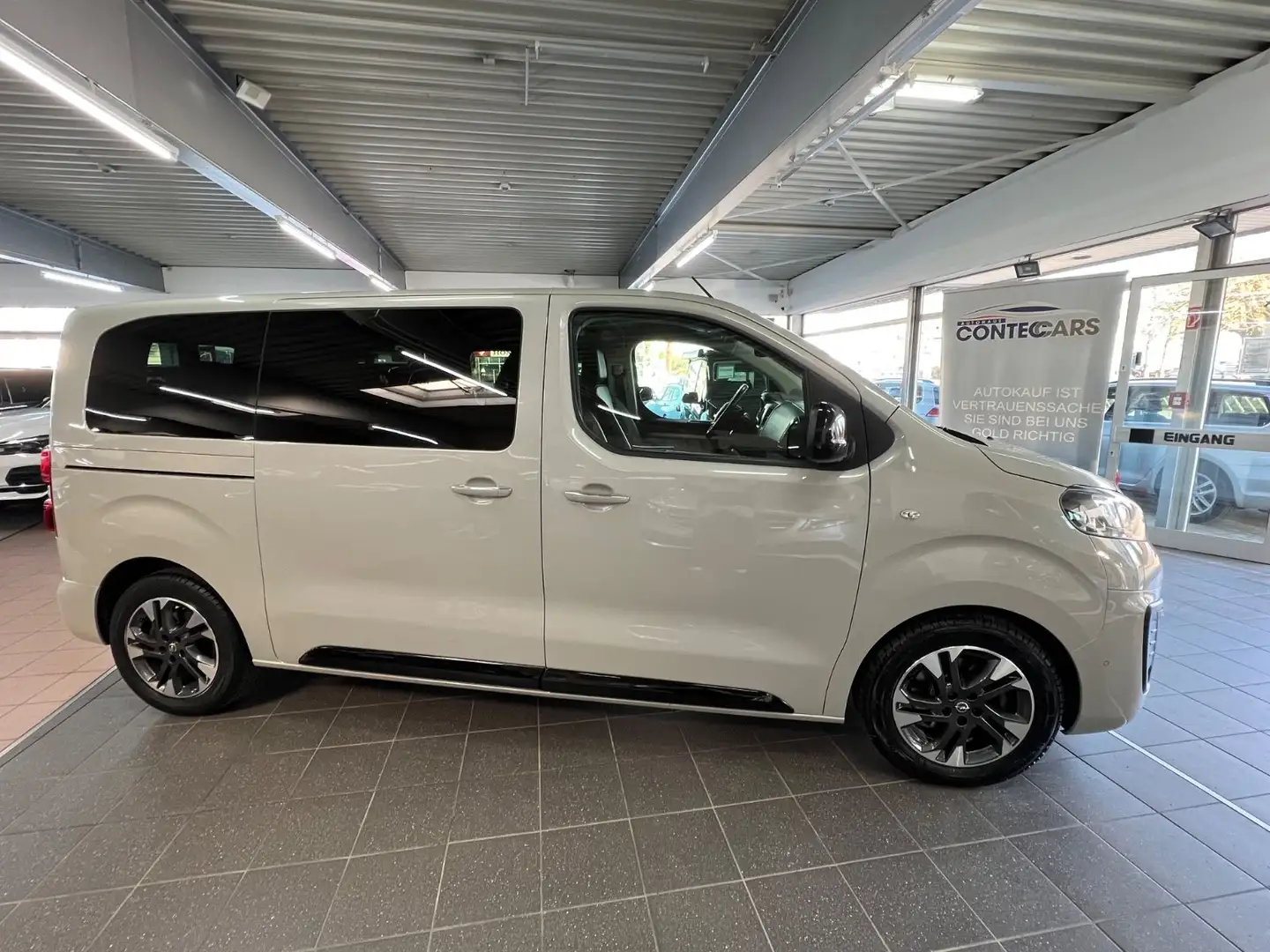 Opel Zafira Life Tourer M L2 AHK+Pano+Leder+ACC+Stand Grau - 1