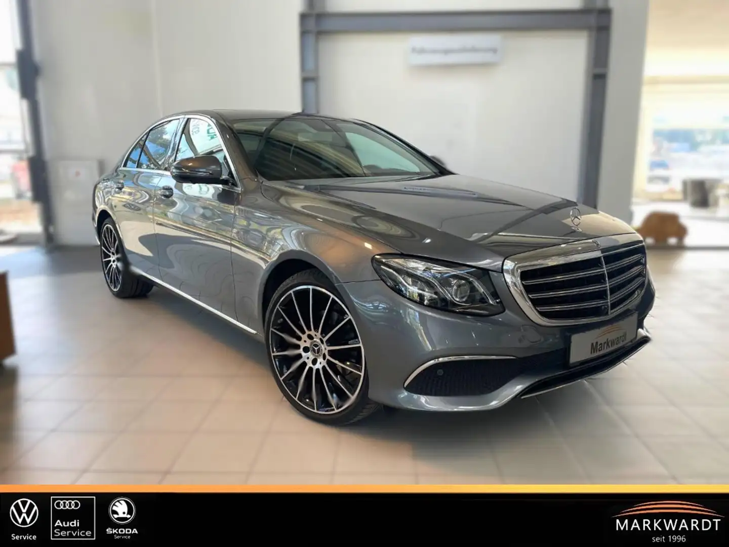 Mercedes-Benz E 220 E 220 d Gris - 1