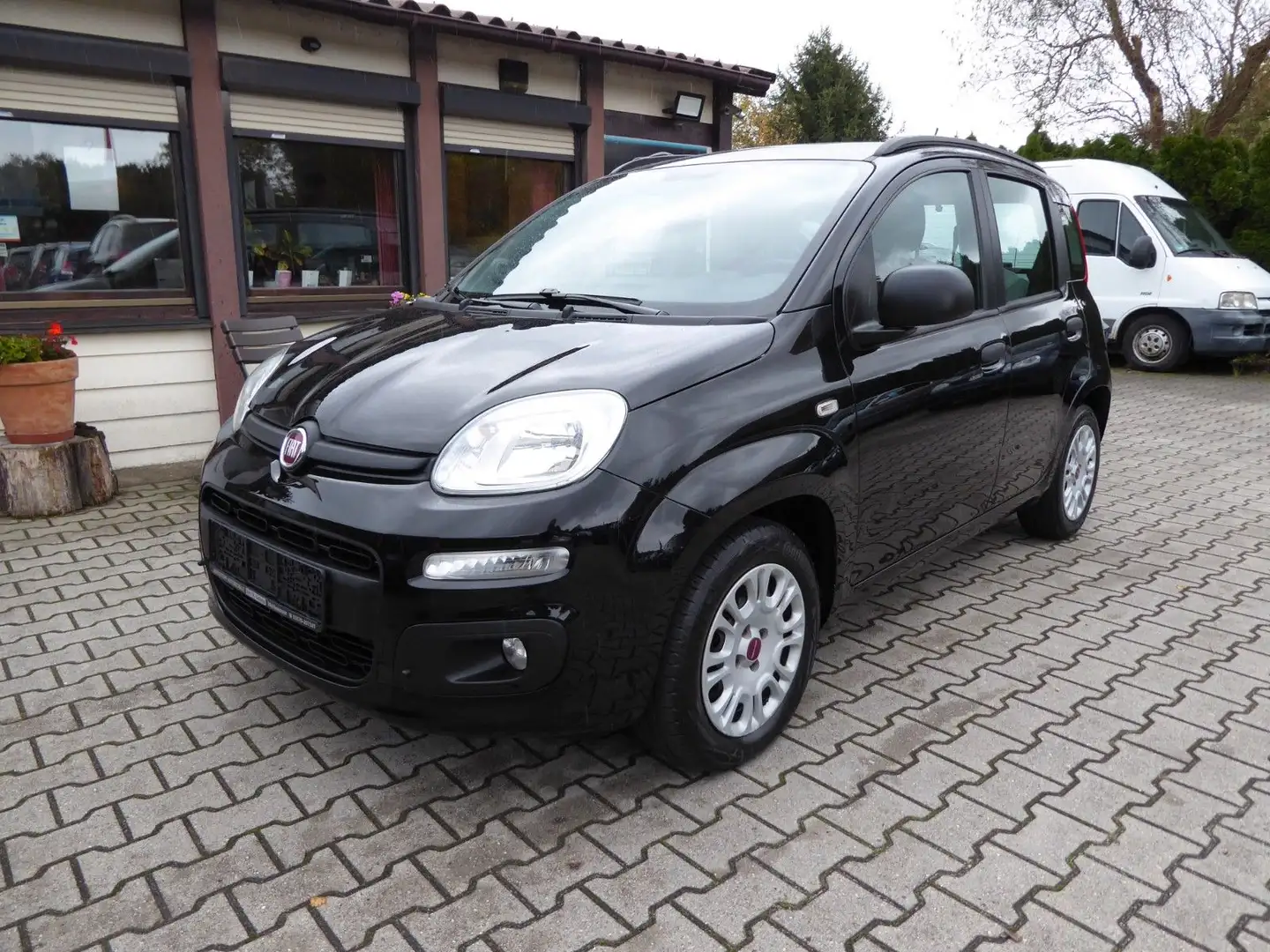 Fiat Panda Easy Klima/Kamera/Winterräder/HU neu Schwarz - 1