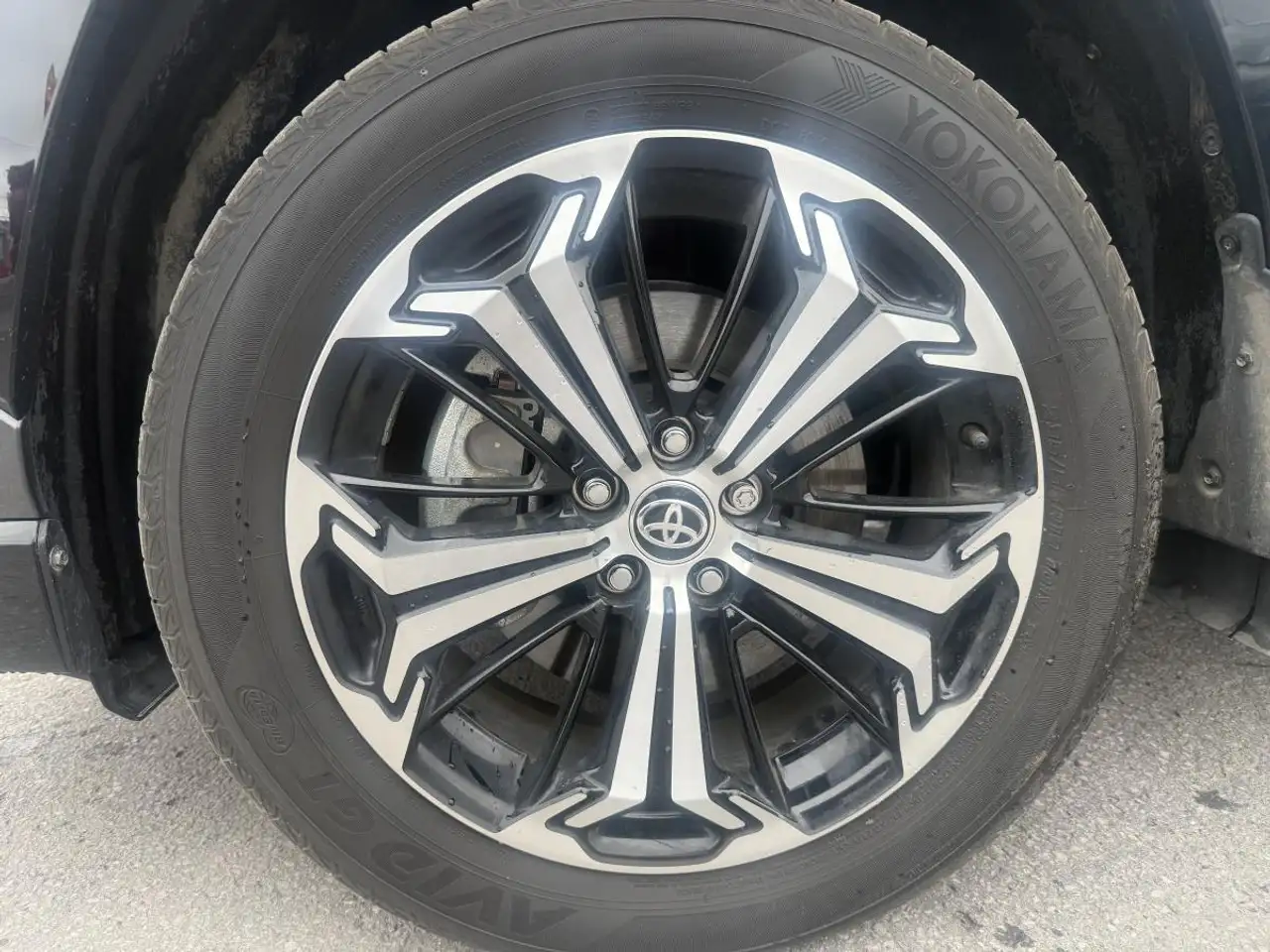 Toyota RAV 4 Prime снимка Toyota RAV 4 Prime