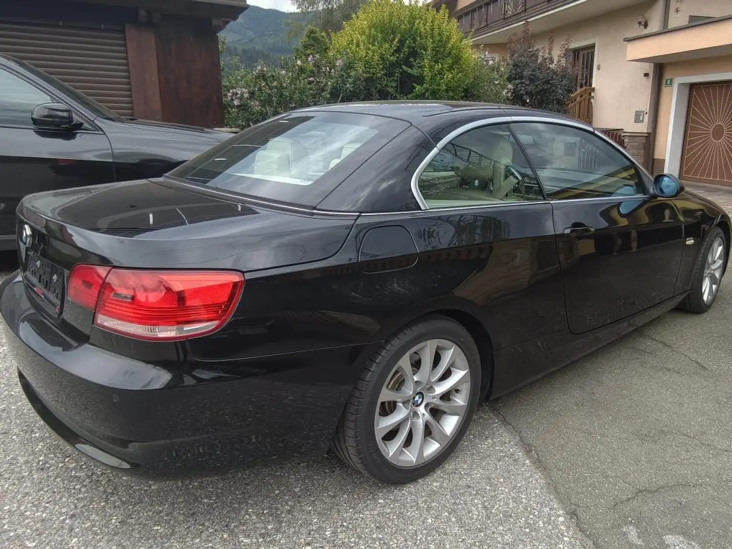 BMW 325 325i Cabrio Schwarz - 2