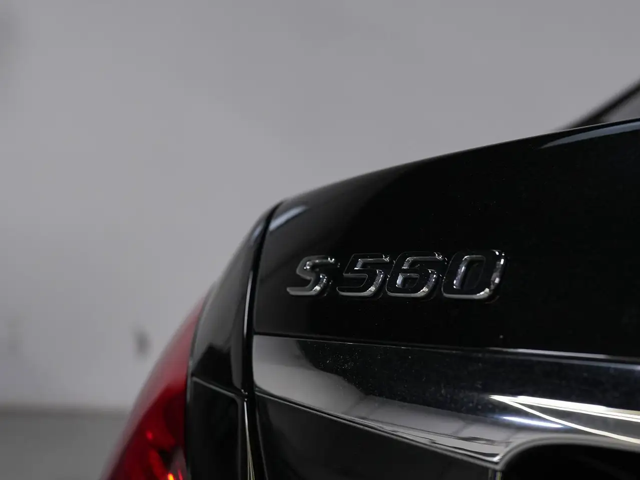 Mercedes-Benz S-Class снимка Mercedes-Benz S-Class