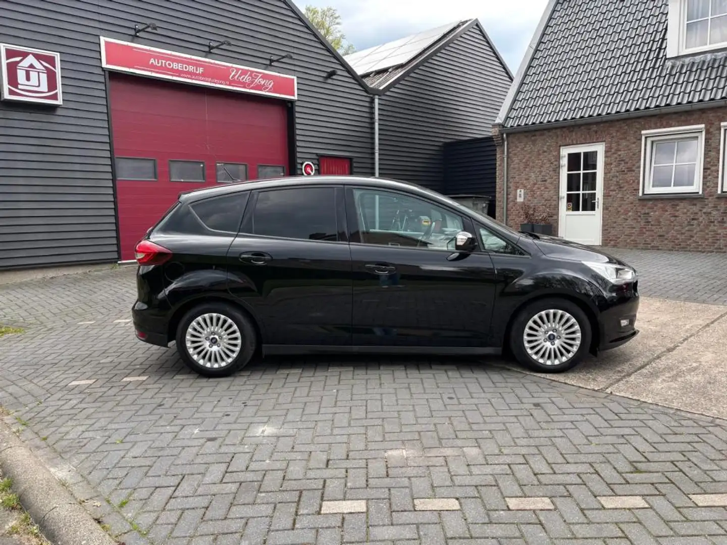 Ford C-Max 1.0 Titanium Zwart - 2