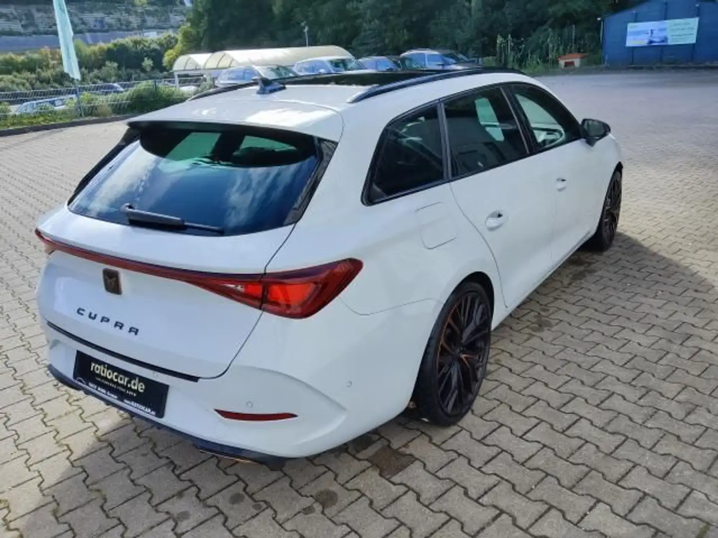 CUPRA Leon LEON SPORTSTOURER VZ 1.4 E-HYBRID DSG PANORAMAD. Weiß - 2