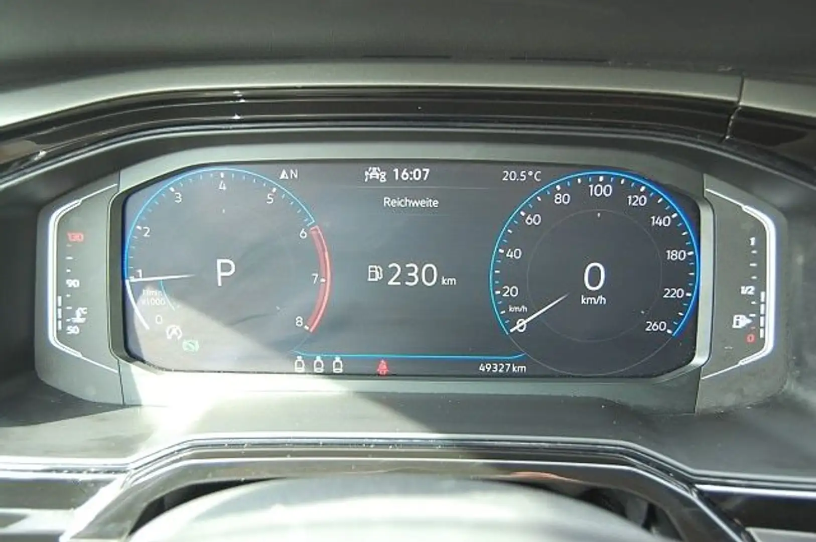 Volkswagen Polo CL DSG App PDC GJR Keyless Schwarz - 2