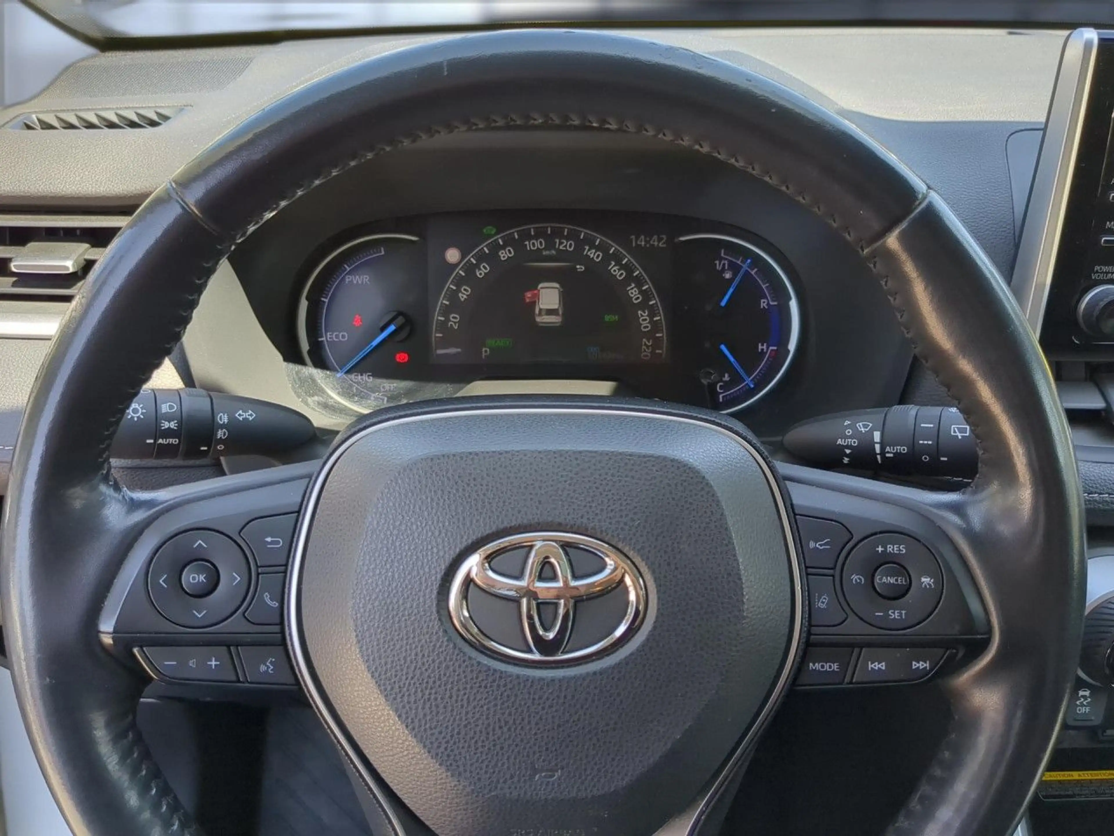 Toyota RAV 4 Bluetooth LED Klima Einparkhilfe el. Fenster — photo 13
