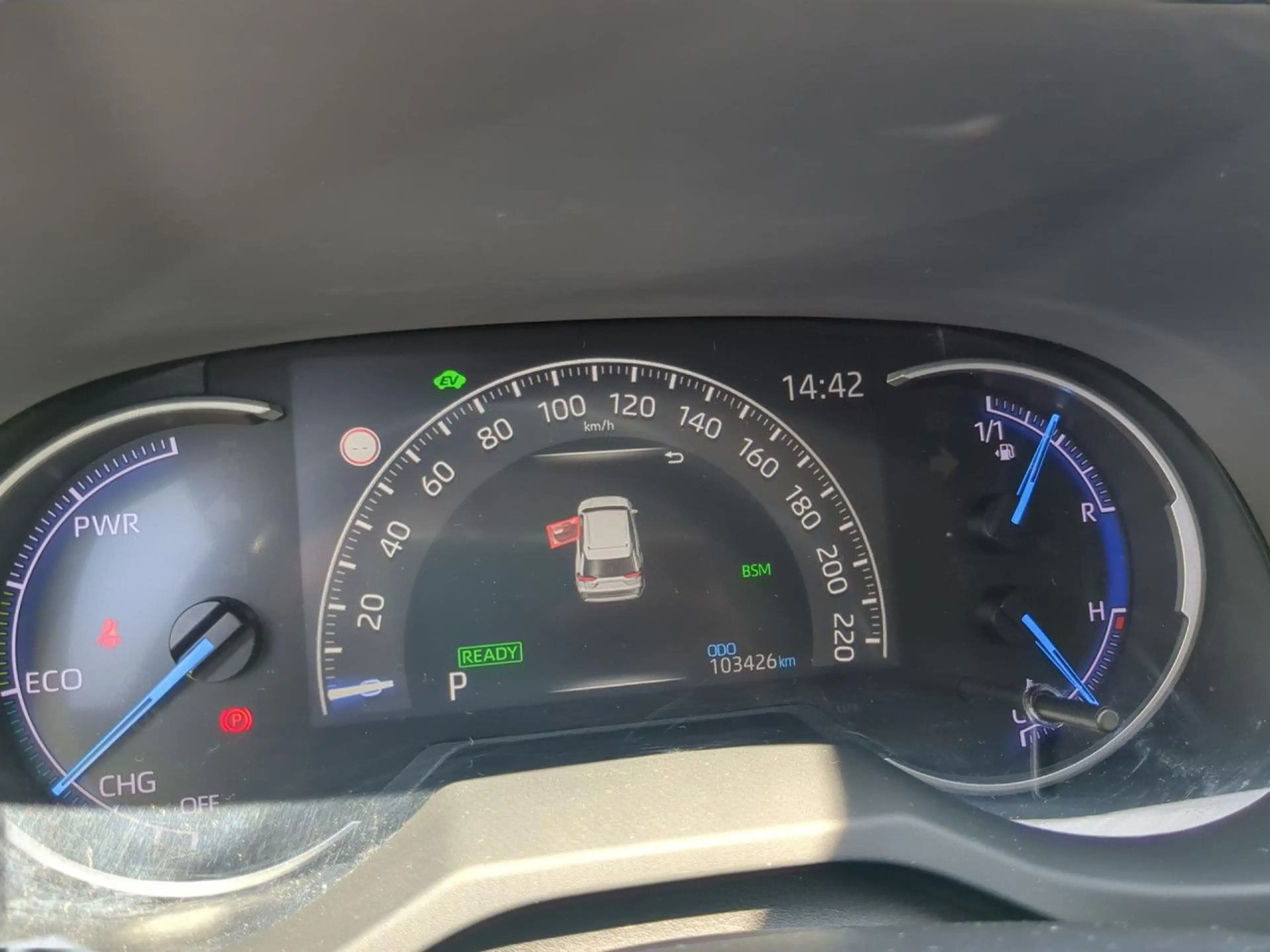 Toyota RAV 4 Bluetooth LED Klima Einparkhilfe el. Fenster — photo 14