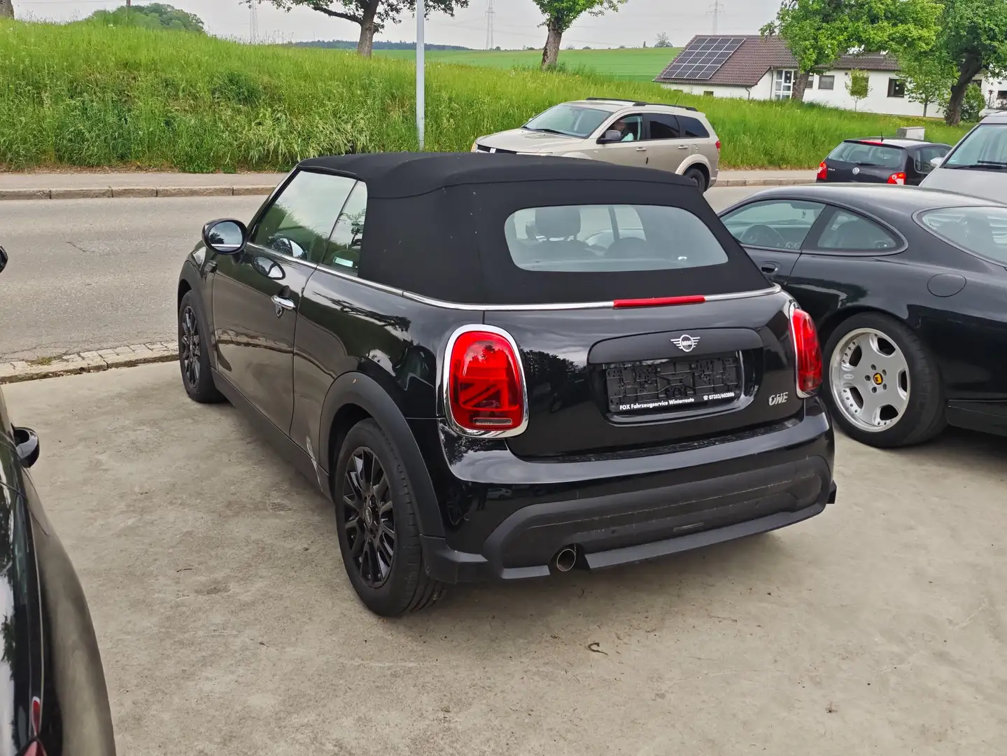 MINI One Cabrio Blackyard Schwarz - 1