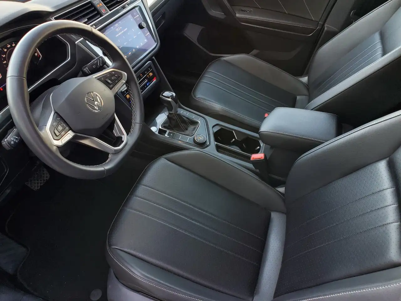 Volkswagen Tiguan снимка Volkswagen Tiguan