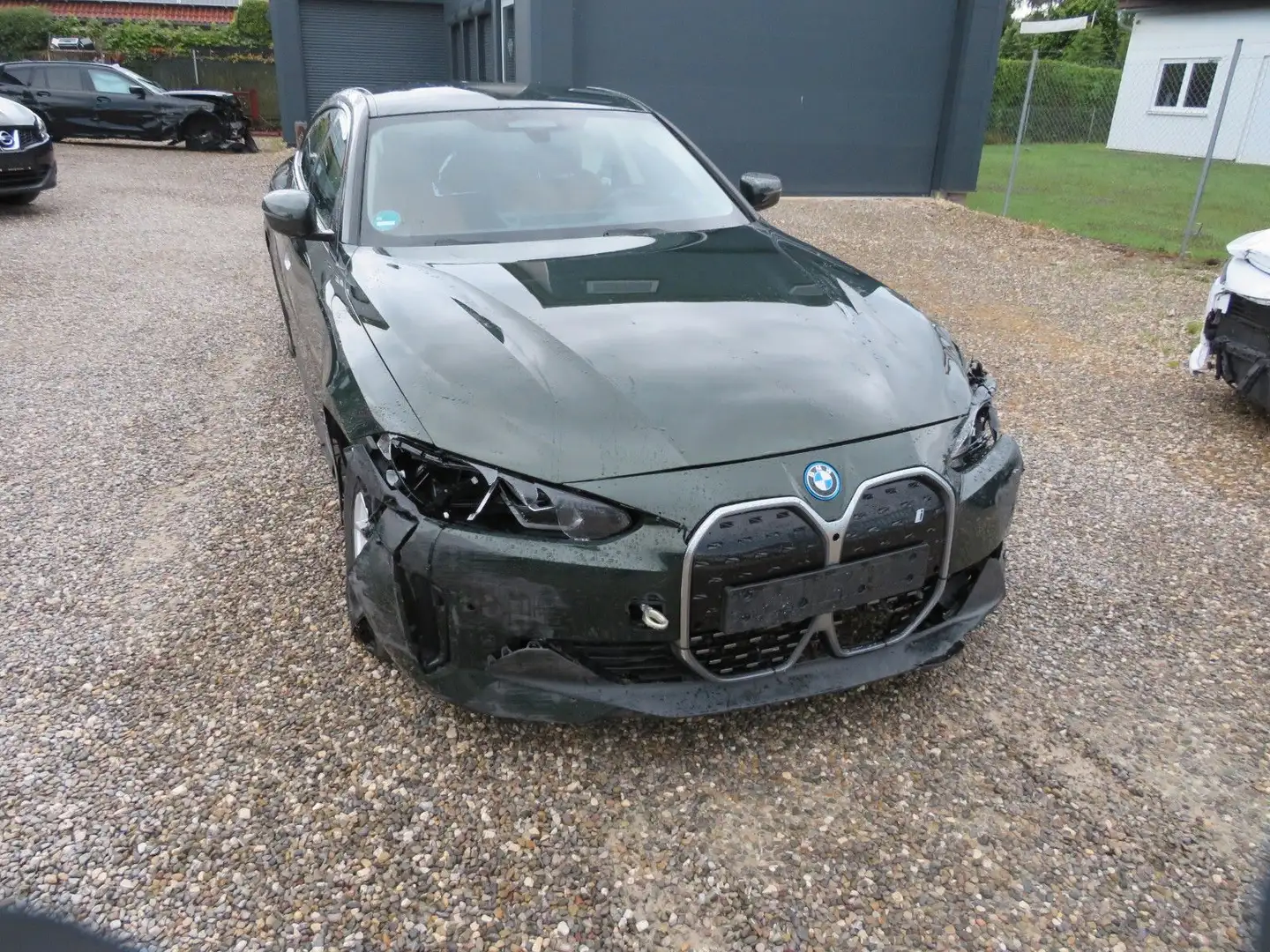 BMW i4 Baureihe i4 Gran Coupe 35 eDrive Grün - 1