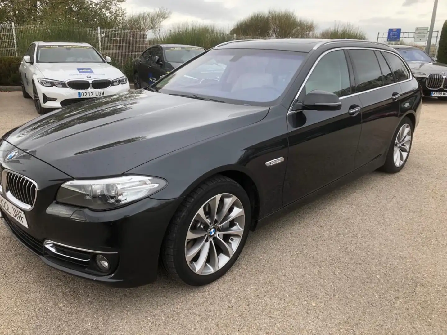 BMW 530 530dA Touring xDrive Luxury Negro - 1