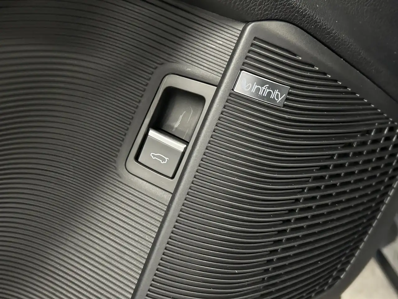 BYD Seal U 2026 — фото 31