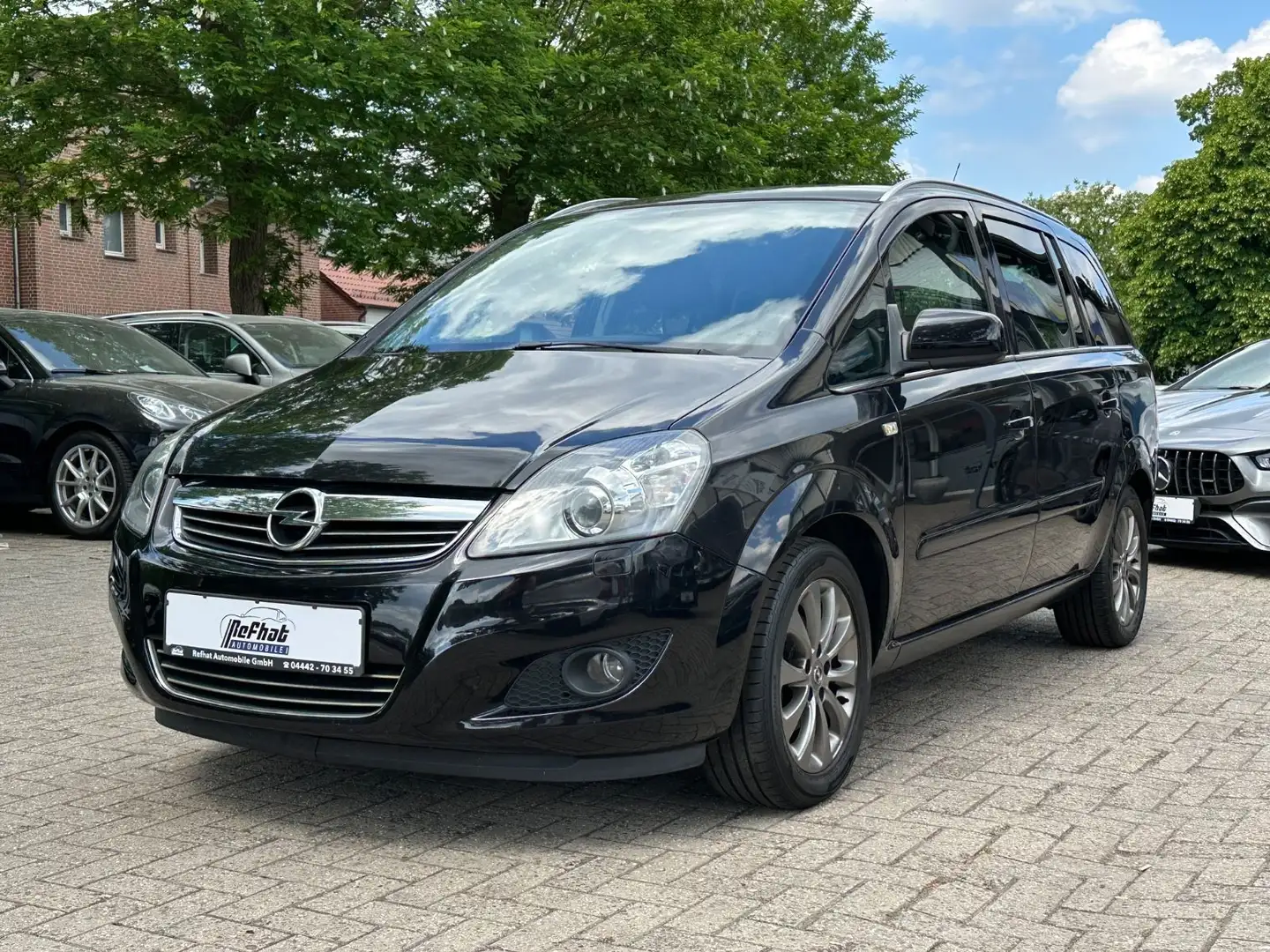 Opel Zafira B Sport 7-Sitzer Black - 2