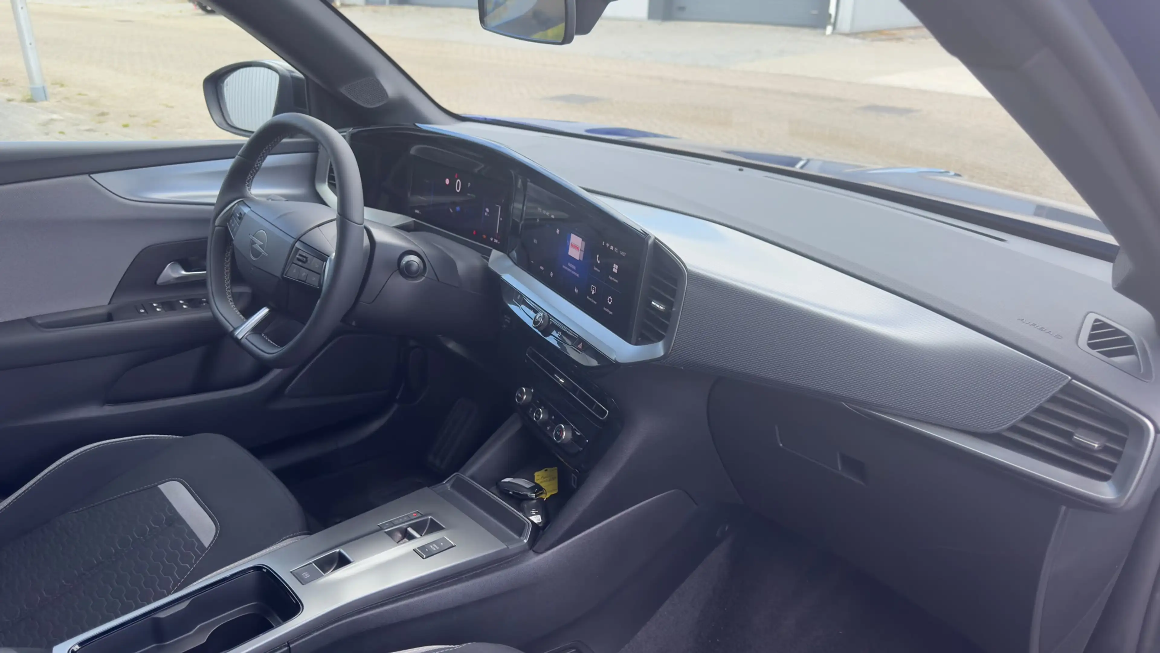Opel Mokka-E Edition | Dode hoek detectie | Apple Carplay / And — photo 12