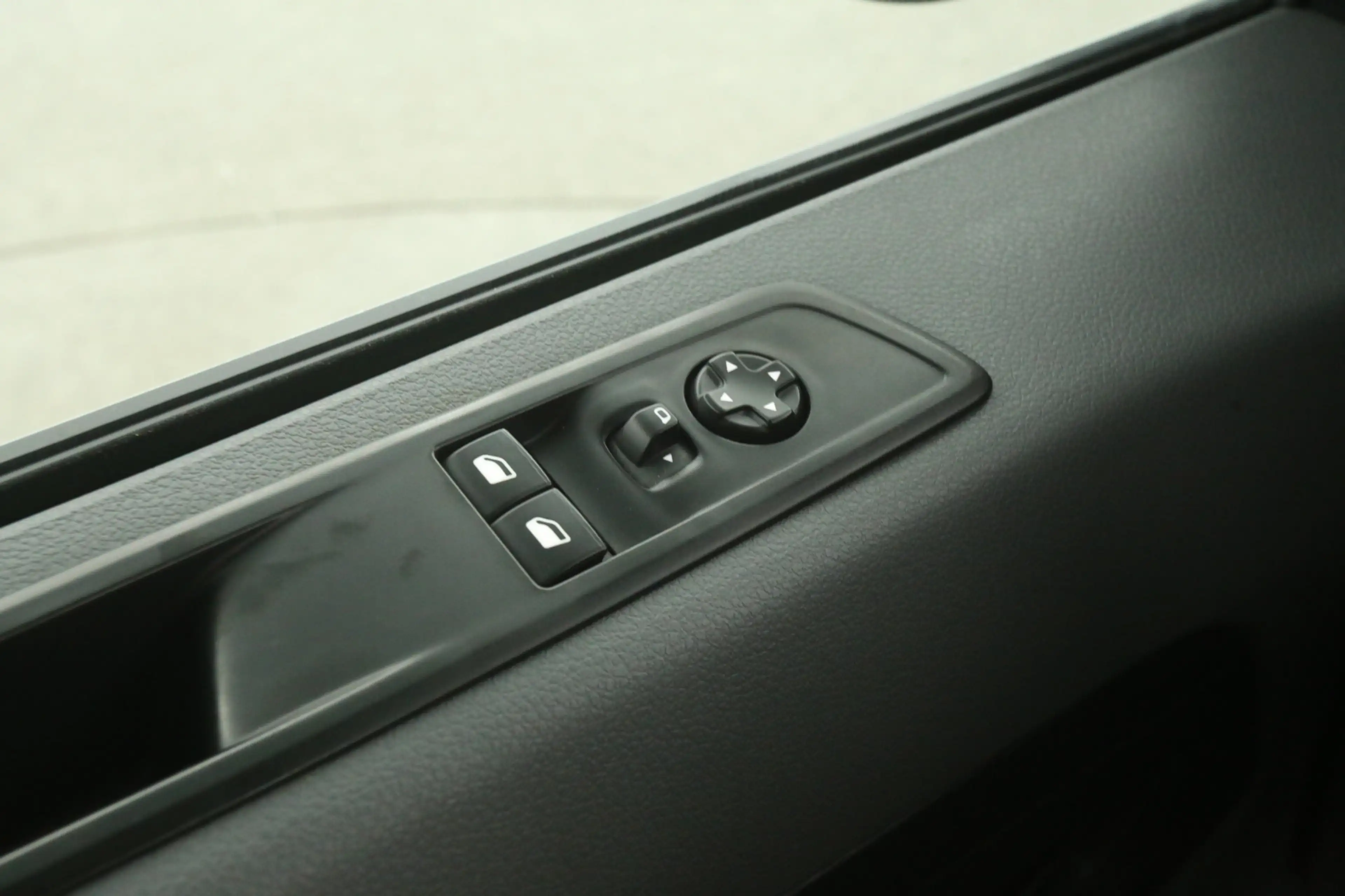 Peugeot Expert Elektrisch 75 kWh L2H1 | Snelladen | SOH 91% | Air — photo 22