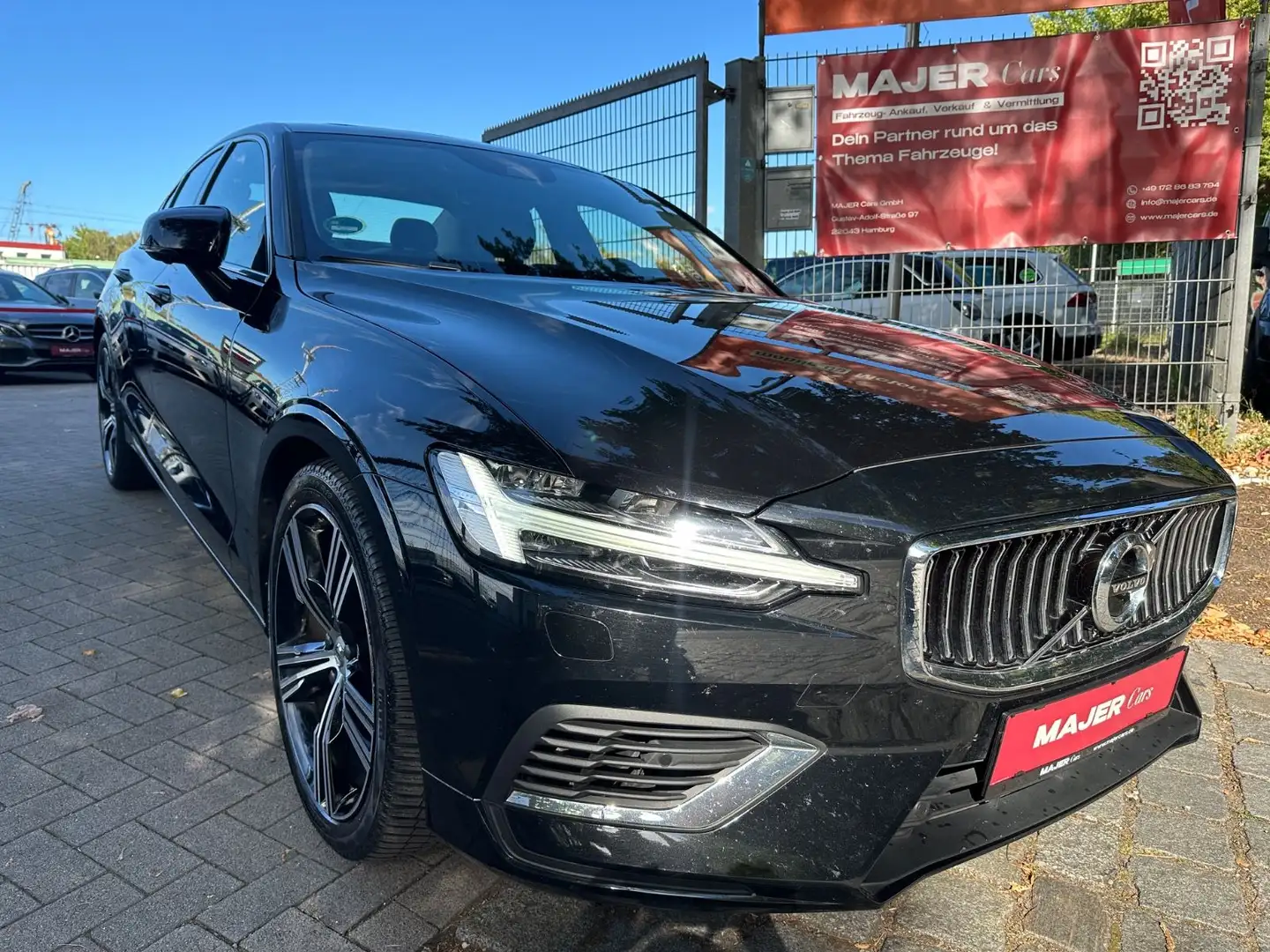 Volvo S60 Lim. Inscription Recharge Plug-In Hybrid AWD Schwarz - 1