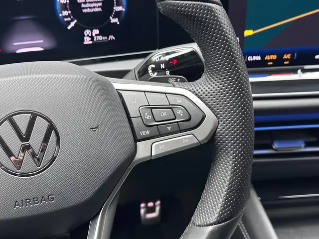 Volkswagen Tiguan view 19