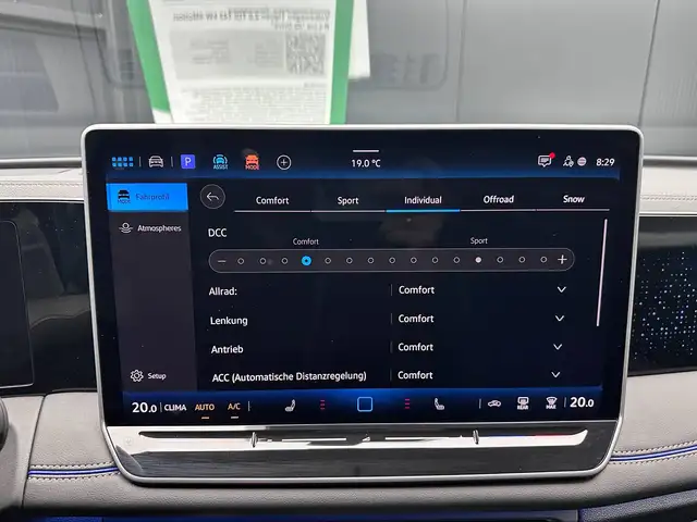 Volkswagen Tiguan view 25