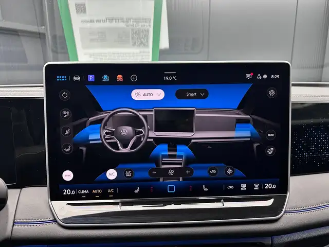 Volkswagen Tiguan view 23