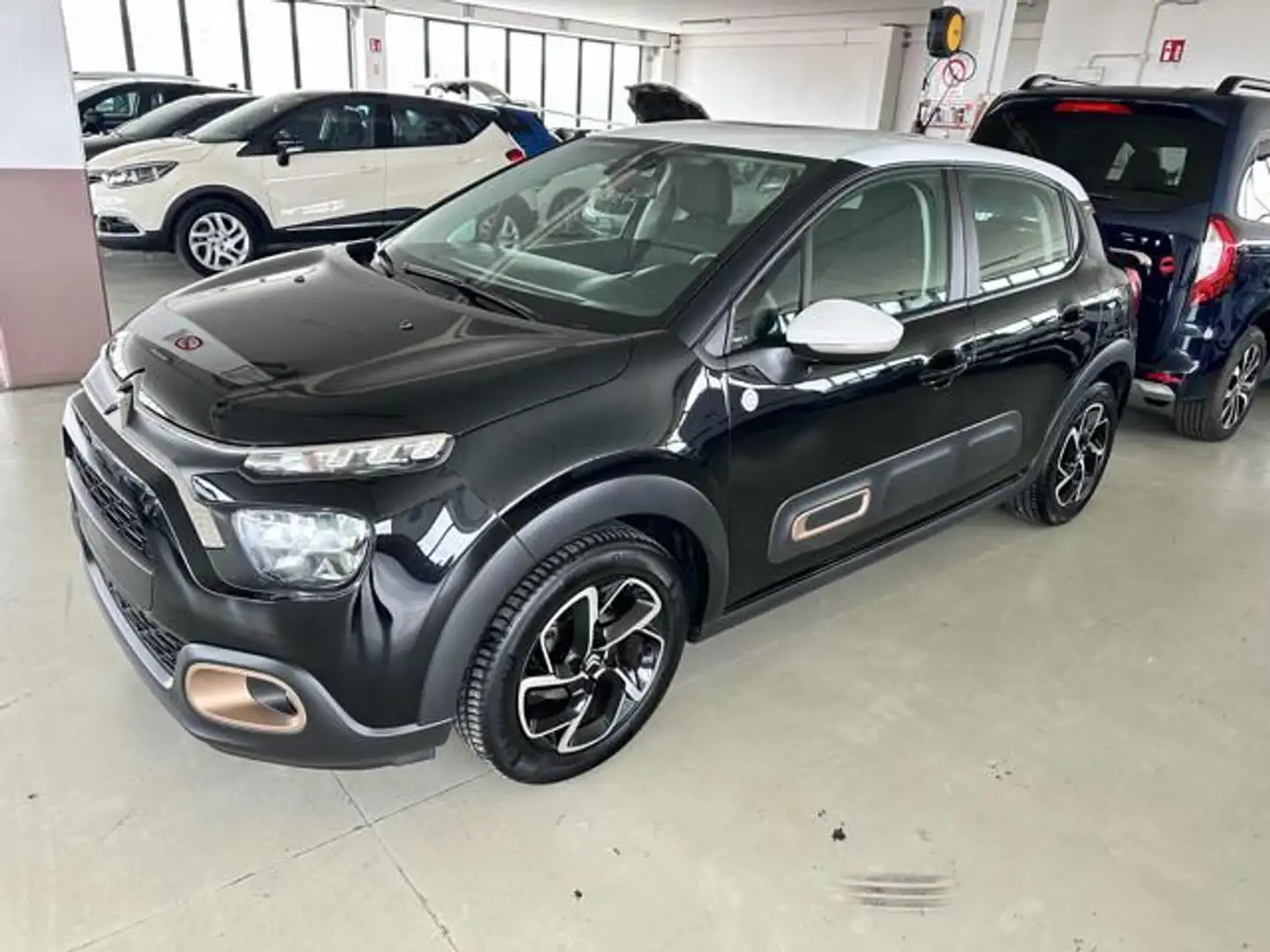 Citroen C3 PureTech 83 S&S Shine Nero - 1
