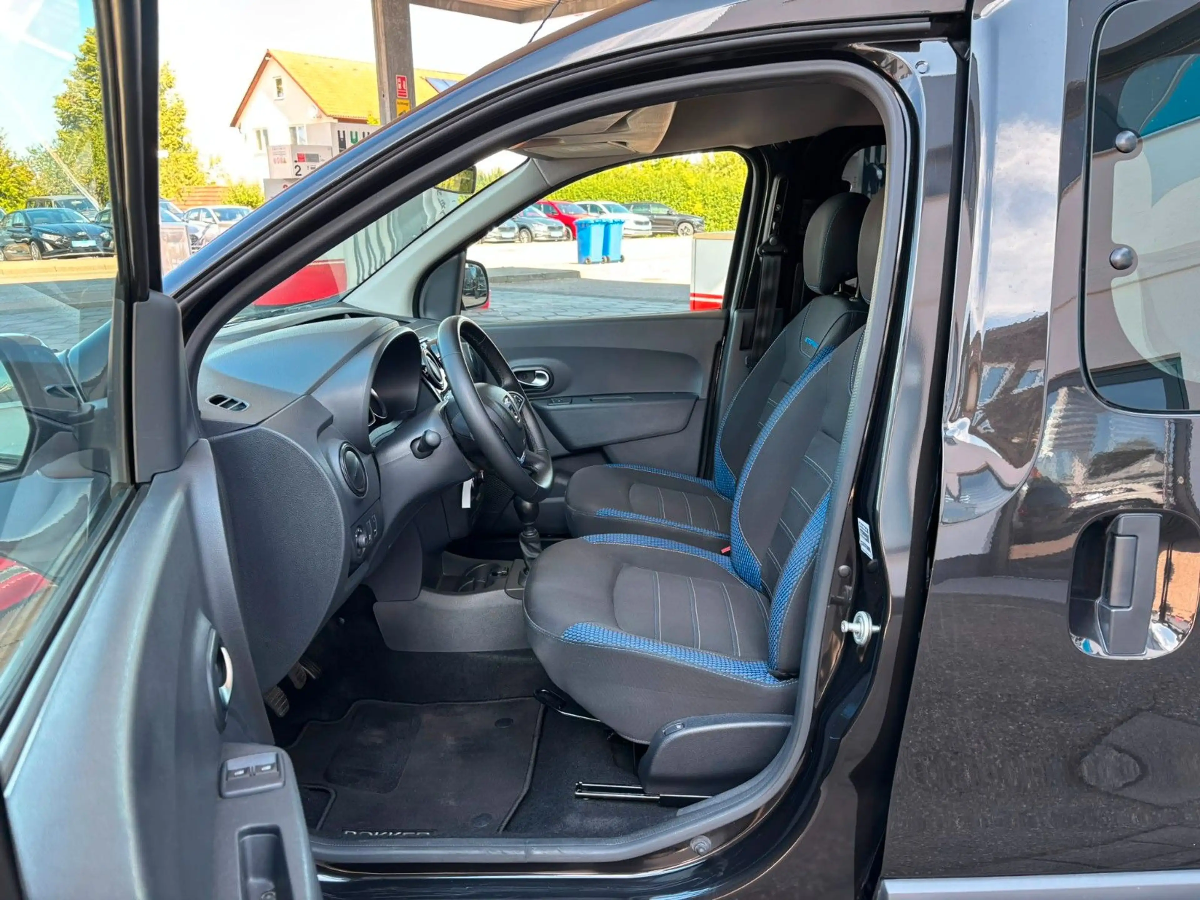 Dacia Dokker Stepway Plus *Navi/Kamera/Tempomat* — photo 9