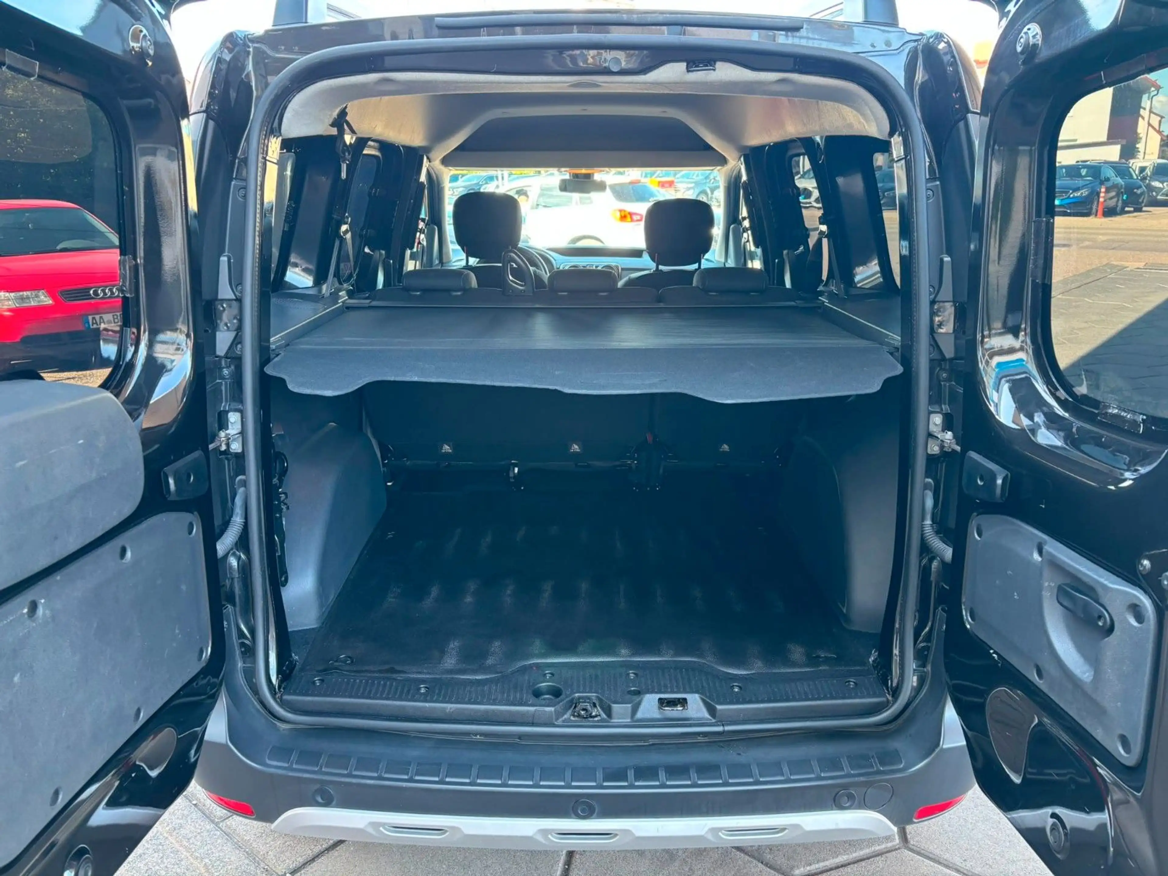 Dacia Dokker Stepway Plus *Navi/Kamera/Tempomat* — photo 13