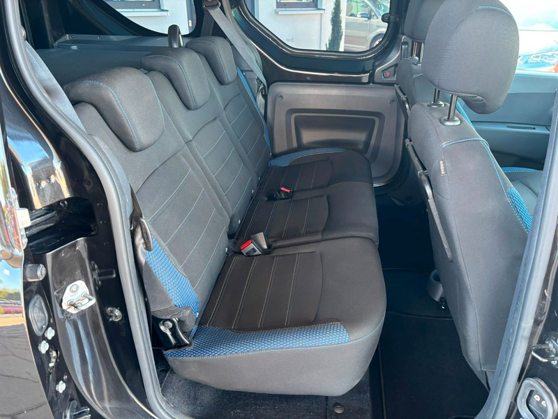 Dacia Dokker Stepway Plus *Navi/Kamera/Tempomat* — photo 15